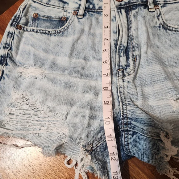 American Eagle Distressed Light Blue Denim Shorts Teen  Sz 4 - Picture 12 of 13